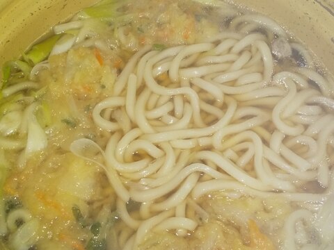 「東のまるごと鍋」八戸せんべい入り鍋焼うどん